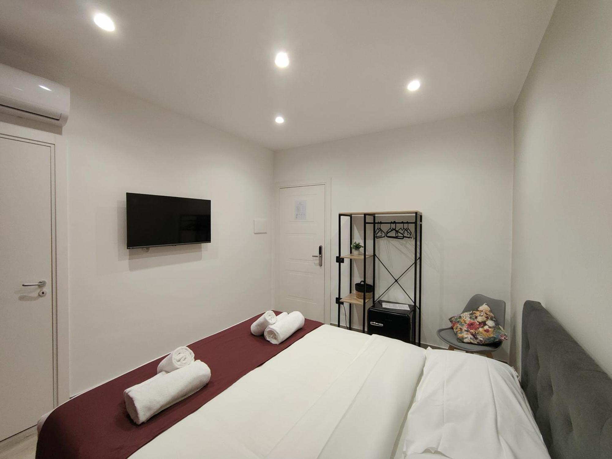 Sweet Rooms San Francesco Neapel Exterior foto