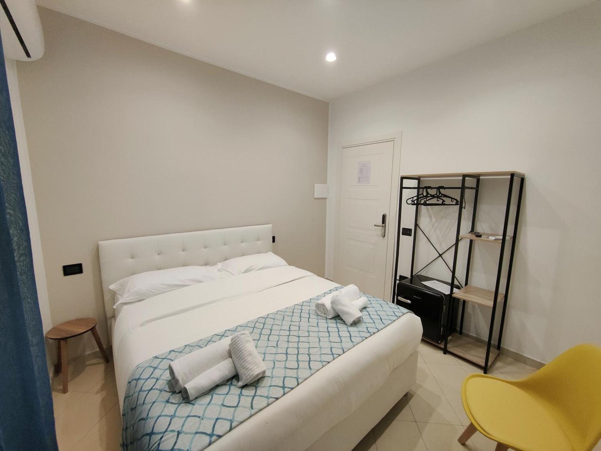 Sweet Rooms San Francesco Neapel Exterior foto